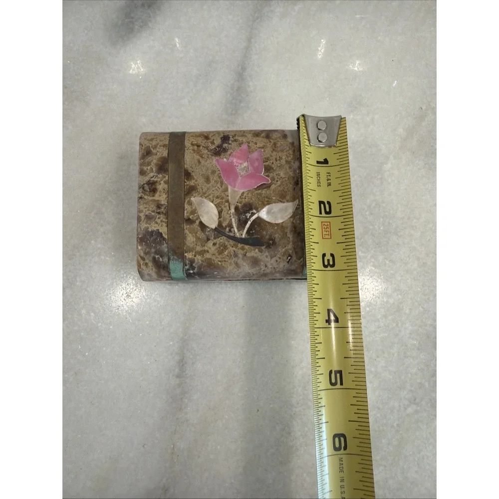 Vintage, Soapstone Trinket Box, Mother‎ of Pearl Floral Inlay And Brass Trim 004